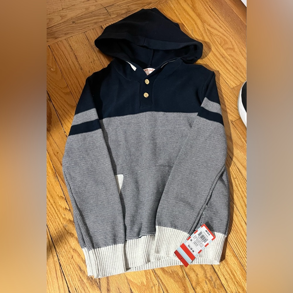 Brand new navy and grey sweater size boys 8/10 M